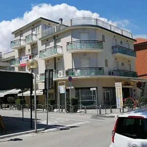 https://hotel-villa-domiziana.emilia-romagnahotels.net
